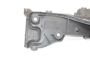 Land Rover Discovery 3 - LR3 Soporte para la batería DWM500042