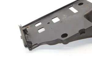 Land Rover Discovery 3 - LR3 Staffa di montaggio della batteria DWM500021