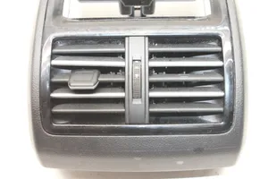 Volkswagen PASSAT B8 Kita centrinė konsolės (tunelio) detalė 3G0857100H