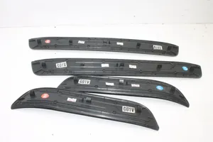 KIA Sorento Garniture de protection de seuil intérieur 