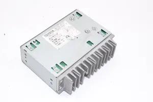 Toyota Prius (NHW20) Amplificatore 8610047100