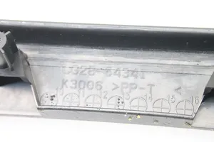 Mazda 5 Rivestimento in plastica cornice della leva del cambio CG2864341