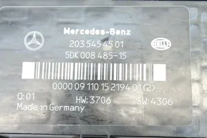 Mercedes-Benz CLC CL203 Juego de caja de fusibles 2035454501