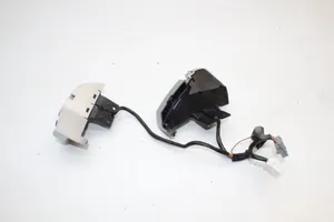 Nissan Leaf I (ZE0) Boutons / interrupteurs volant 