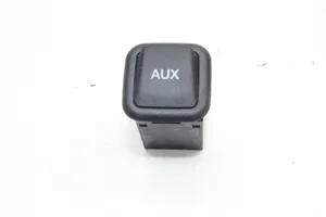 Audi A6 C7 Connettore plug in AUX 4G0035474