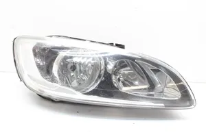 Volvo V60 Lampa przednia 31420272