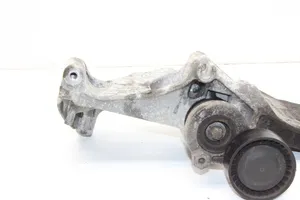 Mercedes-Benz A W176 Support de générateur / alternateur A607201009