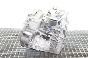 Mercedes-Benz A W176 Mechaninė 6 pavarų dėžė A1762610101