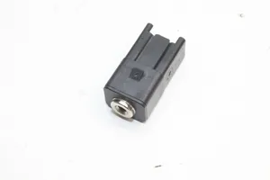 Ford Kuga I AUX in-socket connector 7M5T19A164AA