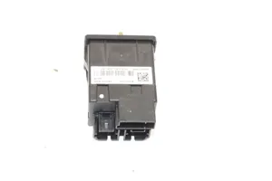 Ford Focus Connecteur/prise USB HC3T14F014DC