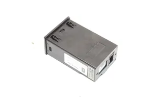 Infiniti Q30 Connettore plug in USB 284H33ZD2A