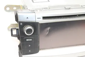 Toyota Corolla Verso E121 Panel / Radioodtwarzacz CD/DVD/GPS 861400F030