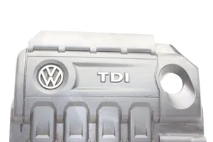 Volkswagen PASSAT B8 Variklio dangtis (apdaila) 04L103925Q