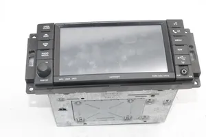 Chrysler Grand Voyager V Unità principale autoradio/CD/DVD/GPS P05064402AI