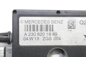 Mercedes-Benz SL R230 Pystyantennivahvistin A2308201889