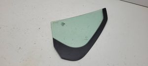 Volkswagen Jetta V Rear vent window glass 