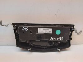 Nissan Qashqai Panel klimatyzacji 1021