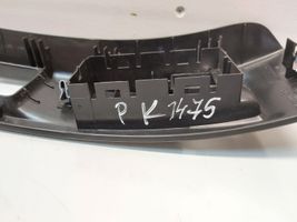 Opel Meriva B Obudowa klamki wewnętrznej drzwi przednich 13266039