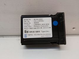 Lexus GX J150 USB-pistokeliitin 8619053051