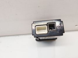 Lexus GX J150 Connettore plug in USB 8619053051