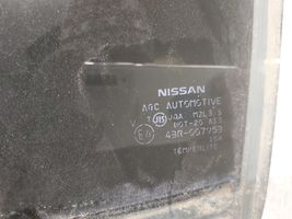 Nissan X-Trail T32 Vetro del finestrino della portiera posteriore 