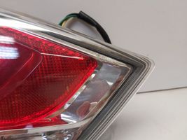 Nissan X-Trail T32 Lampy tylnej klapy bagażnika 