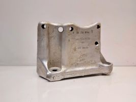 BMW 2 F45 Supporto di montaggio del motore (usato) 18915910