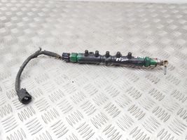 Toyota Avensis T250 Tuyau de conduite principale de carburant 8945860010