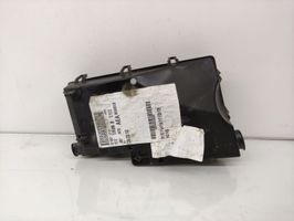 Ford Focus Fuse box cover E00027328