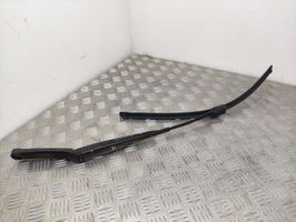 Volkswagen Golf VI Windshield/front glass wiper blade 