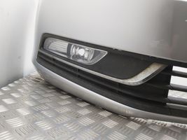 Volkswagen PASSAT B7 Front bumper 