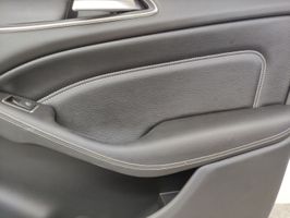 Mercedes-Benz B W246 W242 Etuoven verhoilu 