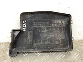 Toyota Verso Coperchio scatola dei fusibili 826620F260