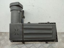 Volkswagen PASSAT CC Air filter box cover TL9009489