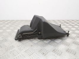 Audi A4 S4 B8 8K Coperchio scatola del filtro dell’aria 0111450A