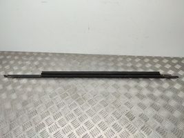 Audi A4 S4 B8 8K Listwa / Uszczelka szyby drzwi przednich 8K0853283G