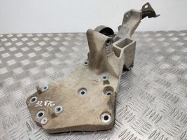 Nissan Pathfinder R51 Support de générateur / alternateur 