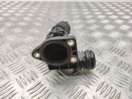 Volkswagen PASSAT B8 Termostat / Obudowa termostatu 04L121111