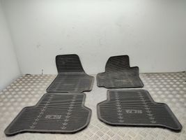 Skoda Yeti (5L) Zestaw dywaników samochodowych 5L0862452