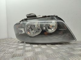 Audi A3 S3 A3 Sportback 8P Lampa przednia 8P0941004L