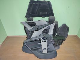 BMW 2 F45 Fotele / Kanapa / Boczki / Komplet 