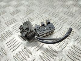 Nissan Pathfinder R51 Przełącznik / Przycisk kierownicy 
