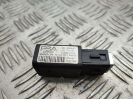 Peugeot 2008 II USB savienotājs 9831377180