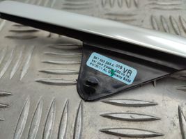 Volkswagen Golf VI Front door glass trim molding 