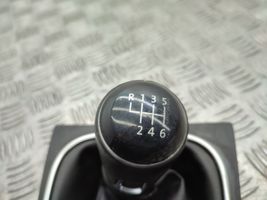 Volkswagen Golf VI Vaihdevivun/vaihtajan verhoilu nahka/nuppi 5K0711113S