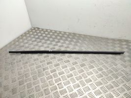 Toyota RAV 4 (XA50) Verkleidung Türfenster Türscheibe hinten 08260231