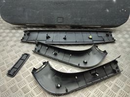 Lexus RX 450H Verkleidung Abdeckung Heckklappe Kofferraumdeckel Satz Set 6478048080