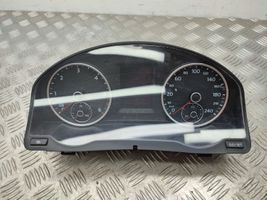 Volkswagen Tiguan Speedometer (instrument cluster) 5N0920882C