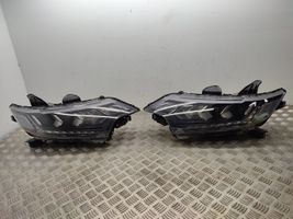 Mitsubishi Outlander Lot de 2 lampes frontales / phare 