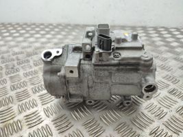 Toyota RAV 4 (XA40) Kompresor / Sprężarka klimatyzacji A/C 0422000533